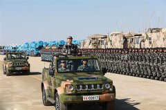 格瑞樂環(huán)保組織員工觀看戰(zhàn)爭軍事電影《戰(zhàn)狼2》